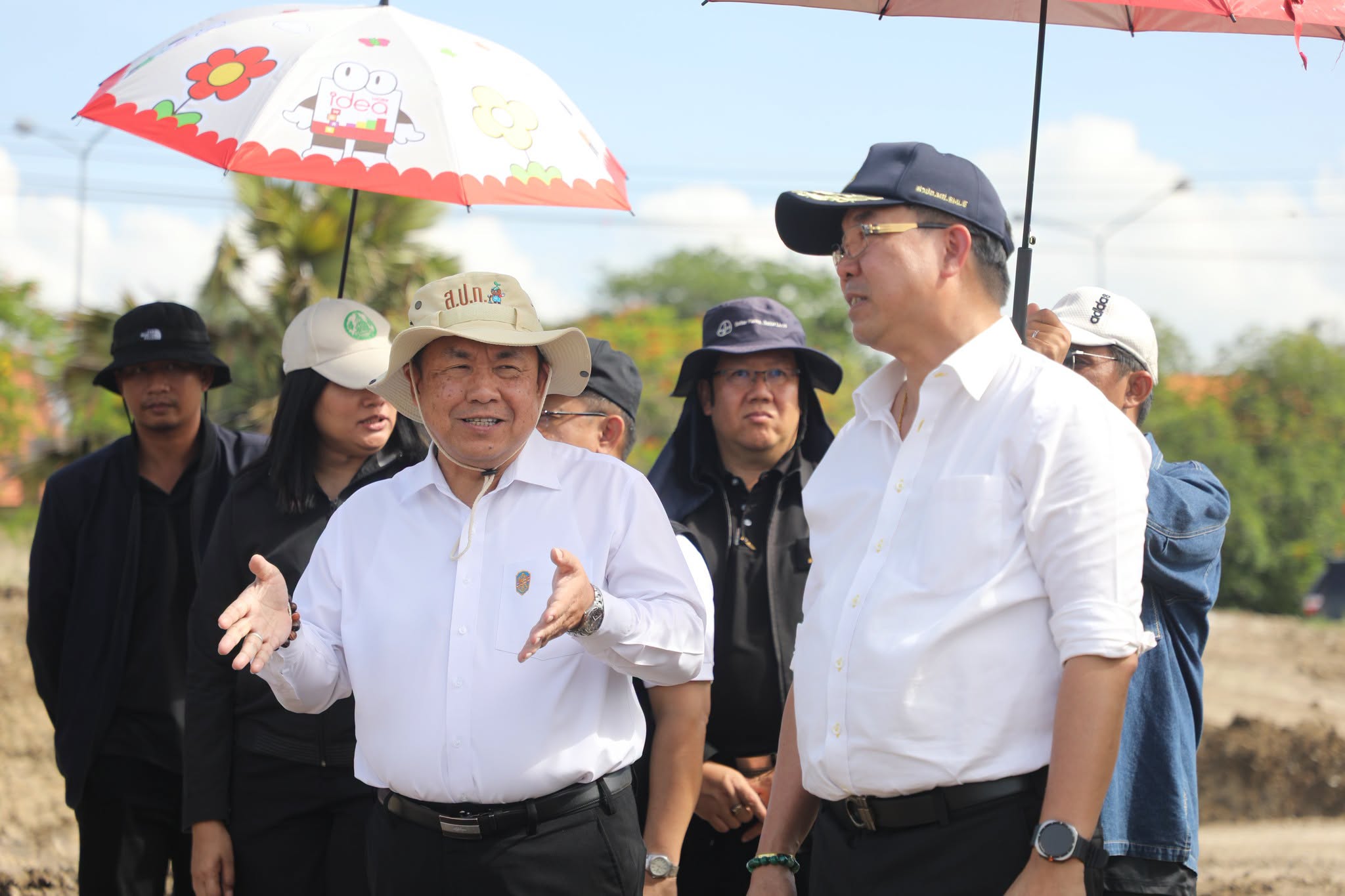 title - ส.ป.ก. ลงพื้นที่ตรวจความพร้อม เตรียมจัดงานจิตอาสาพัฒนาด้านการเกษตร ณ ศูนย์ศิลปาชีพบางไทร